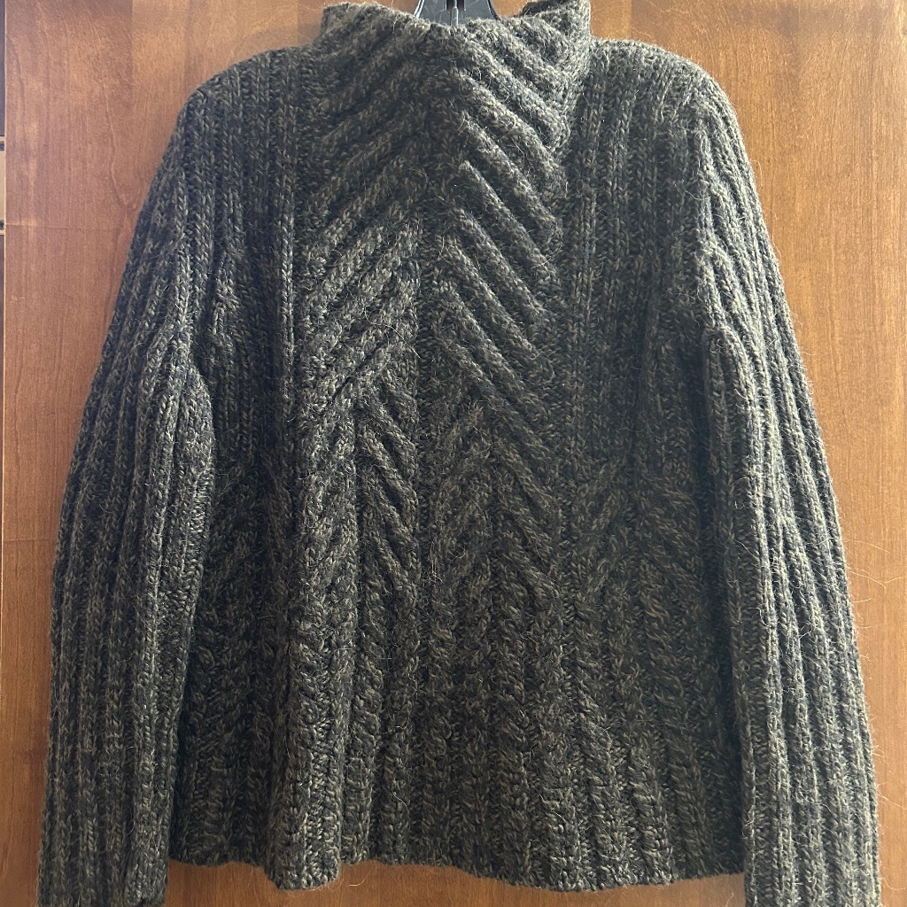 I’vory Hand Knit Olive Green/Forest Green Sweater, Size S